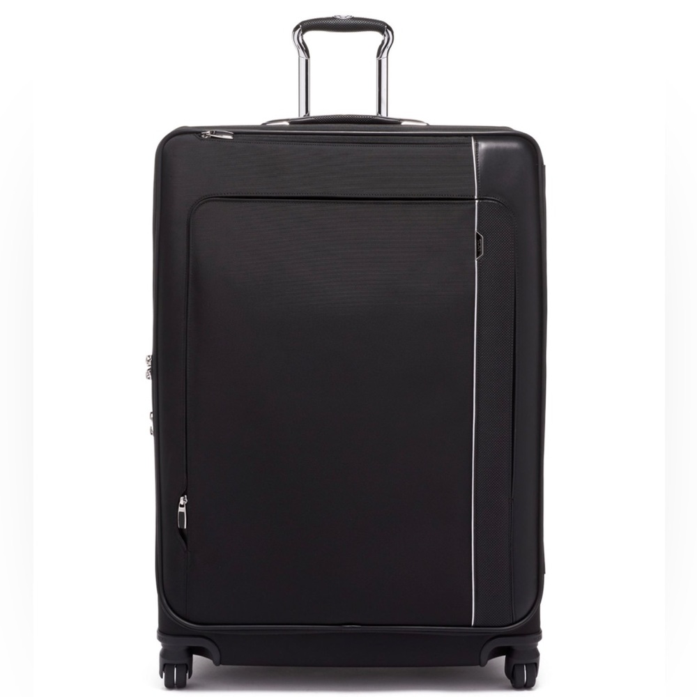 COPY - Tumi
Extended Trip Dual Access 4
Wheeled Packing Case used twice, soft s…